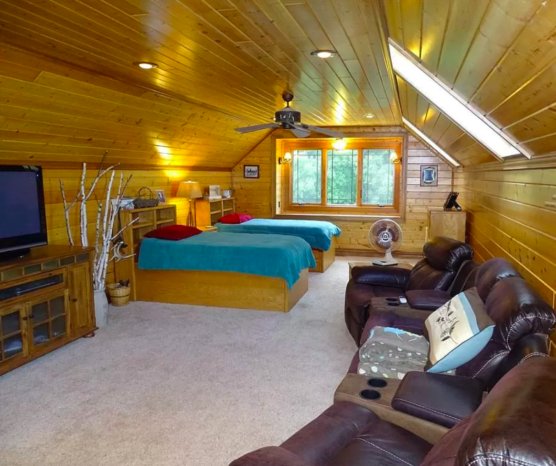 Pepin, Wis. 5,100 square feet cabin 5